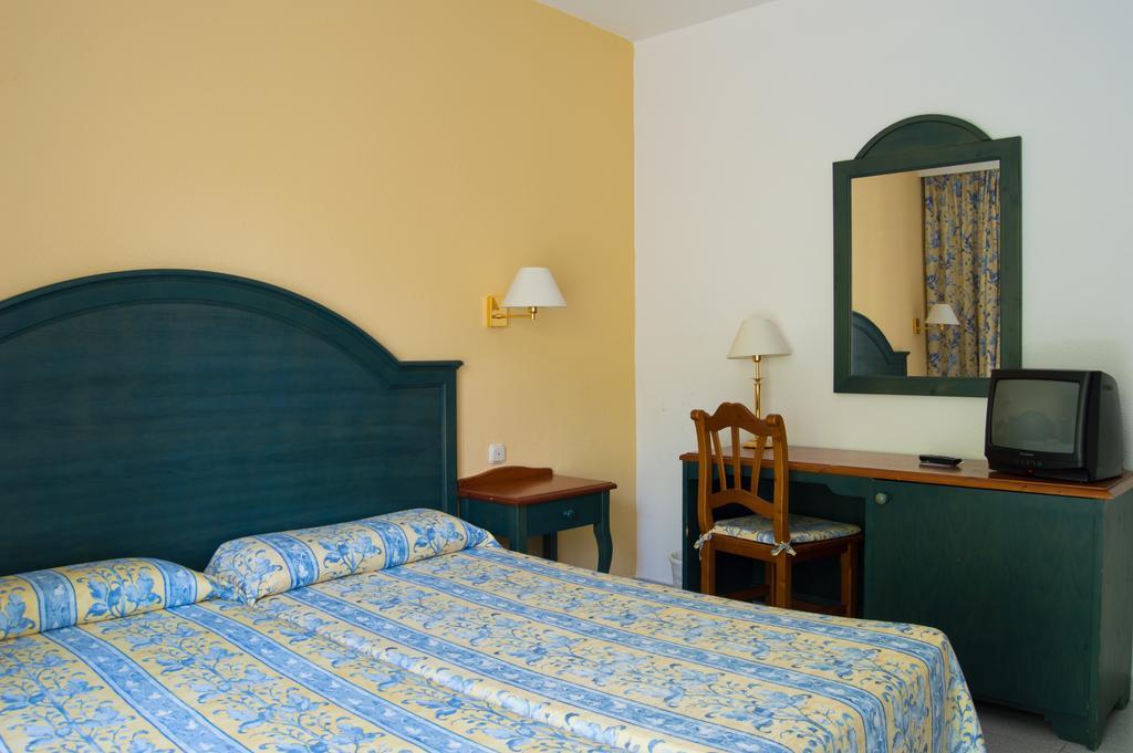 Hotel Es Pi 2 Platja de Migjorn Pokój zdjęcie